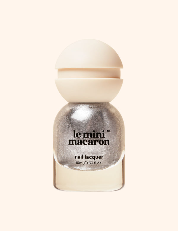 Silver glow - lak na nehty
